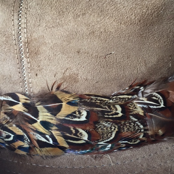 VTG leather hat with feathers - Picture 7 of 8